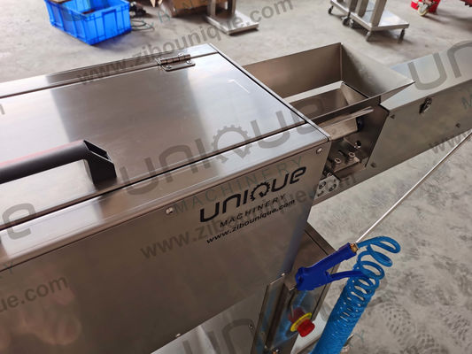 Μηχανή επεξεργασίας καρότων για την ακριβή απολέπιση της φλούδας του καρότου 1930*500*1050 mm